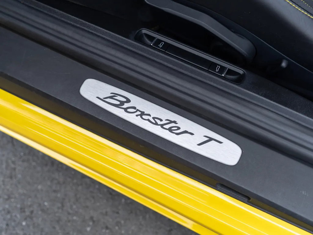 Porsche 718 Boxster T