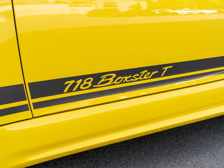 Porsche 718 Boxster T