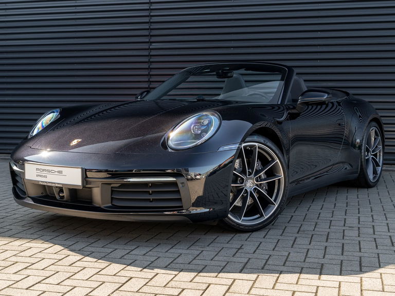 Porsche 992 Carrera 4