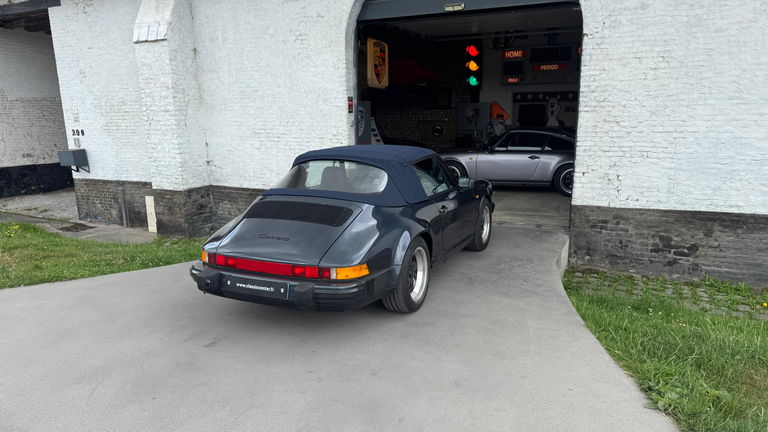 Porsche 911 Carrera 3.2