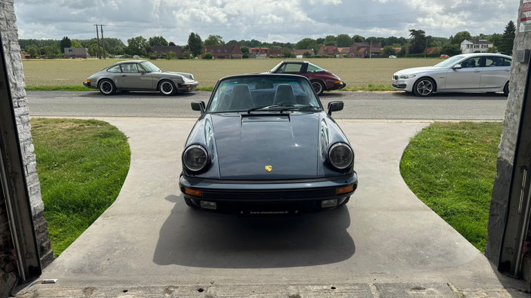 Porsche 911 Carrera 3.2