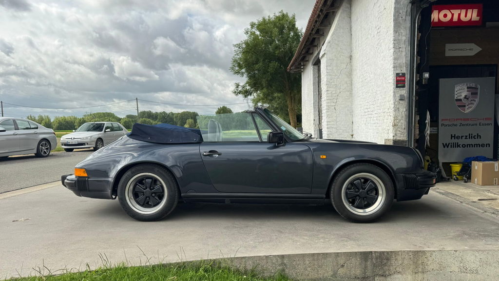 Porsche 911 Carrera 3.2