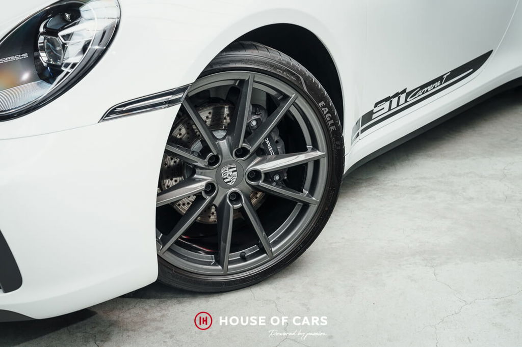 Porsche 992 Carrera T