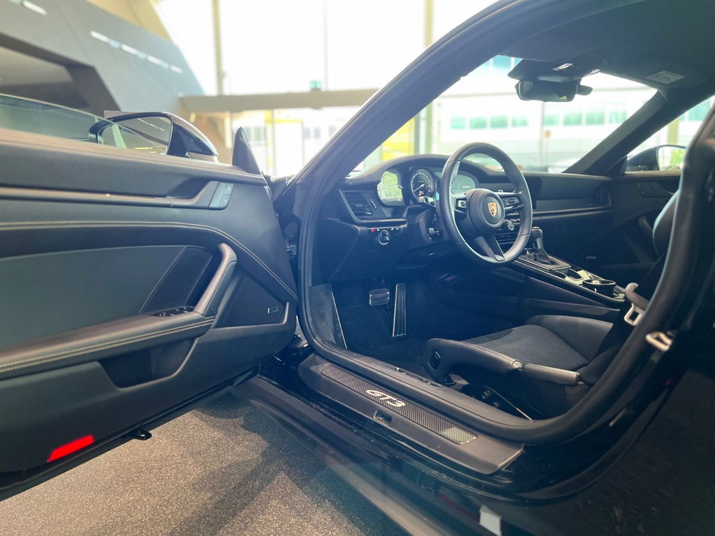 Porsche 992 GT3 Touring