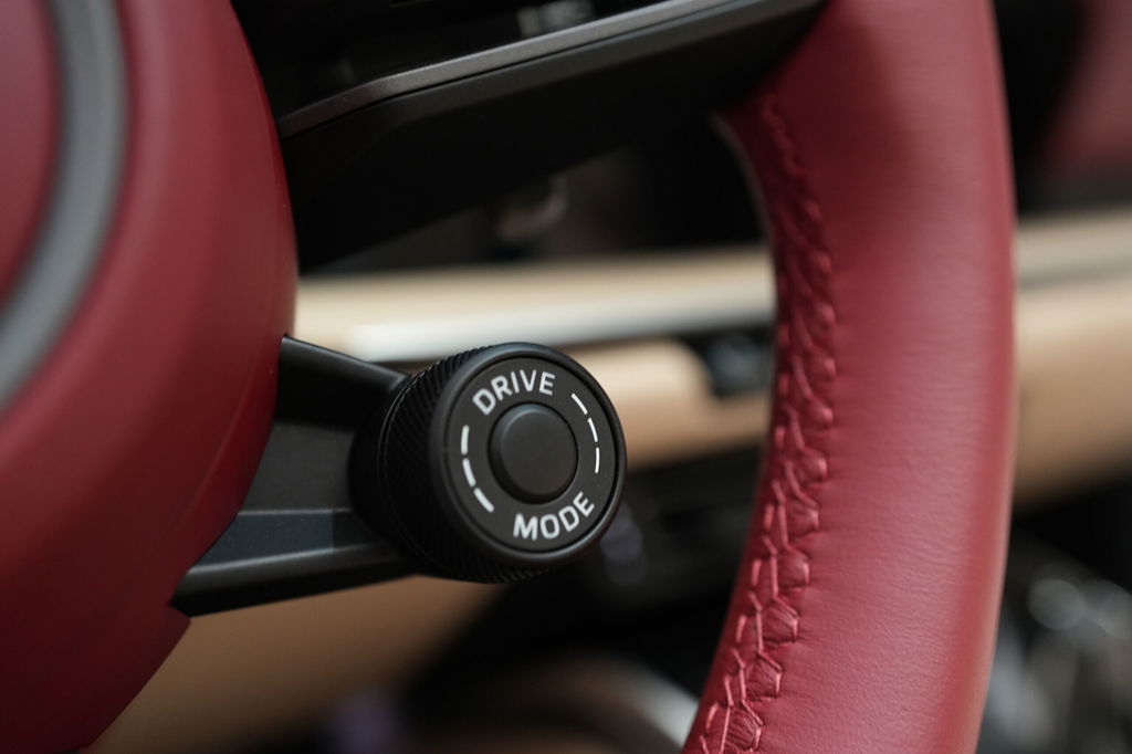 Porsche 992 Heritage Design Edition