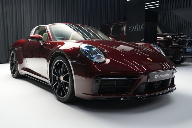 Porsche 992 Heritage Design Edition