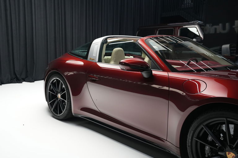 Porsche 992 Heritage Design Edition