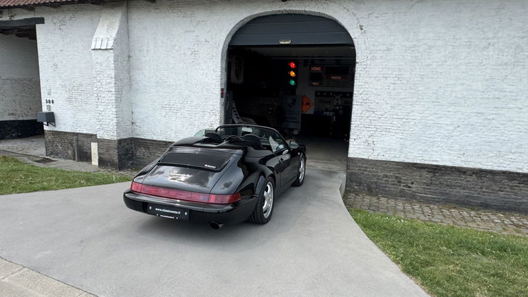 Porsche 964 Carrera 2 Speedster