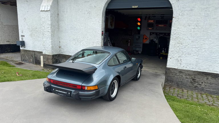 Porsche 911 Carrera 3.2