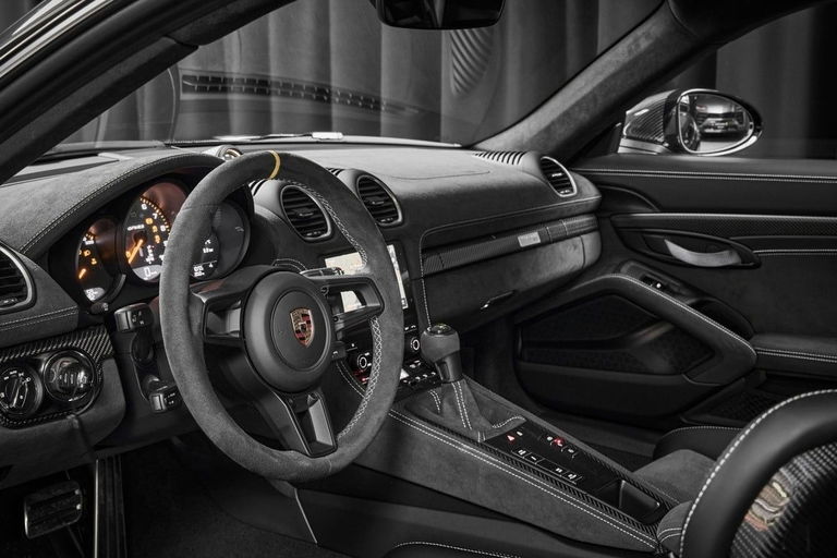 Porsche 718 Cayman GT4 RS