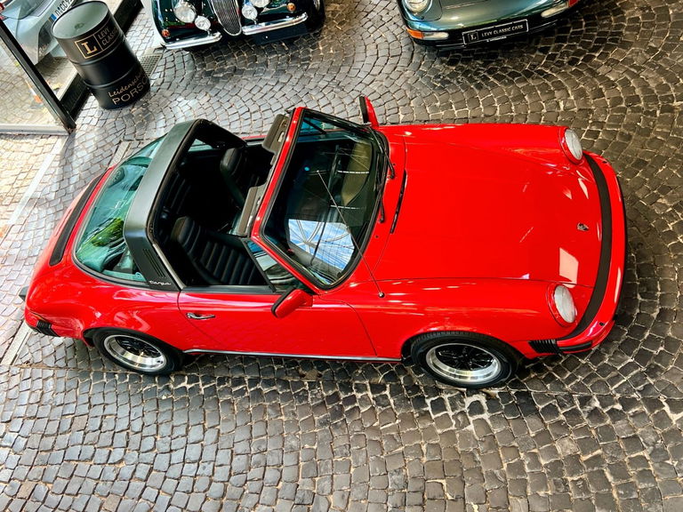 Porsche 911 Carrera 3.2