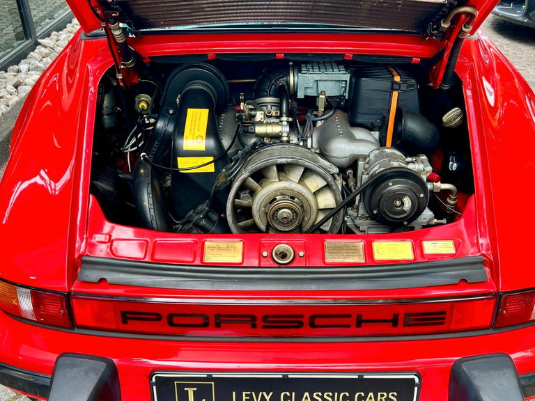 Porsche 911 Carrera 3.2