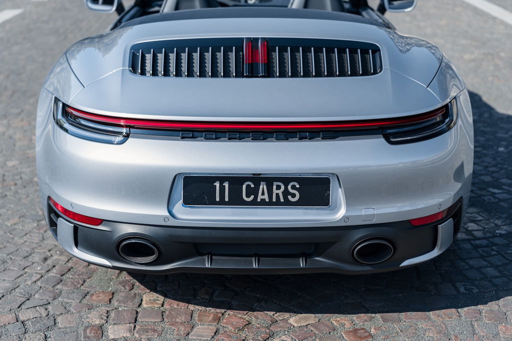 Porsche 992 Carrera 4S