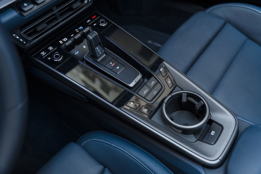 Porsche 992 Carrera 4S