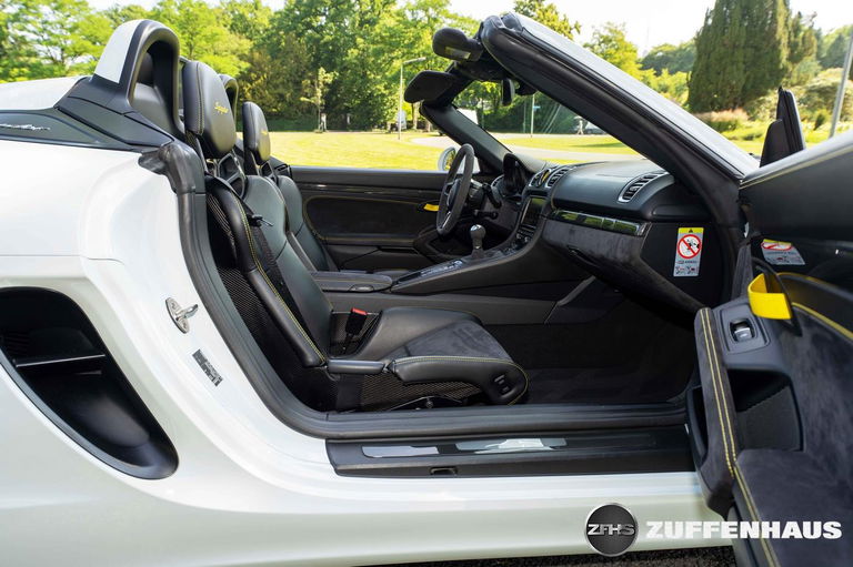 Porsche 981 Boxster Spyder