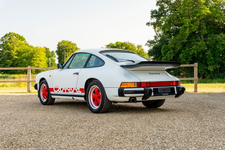 Porsche 911 Carrera 3.2