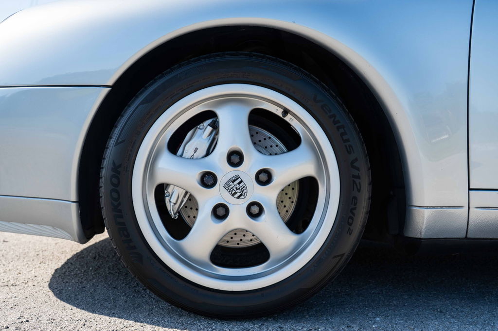 Porsche 993 Carrera 4