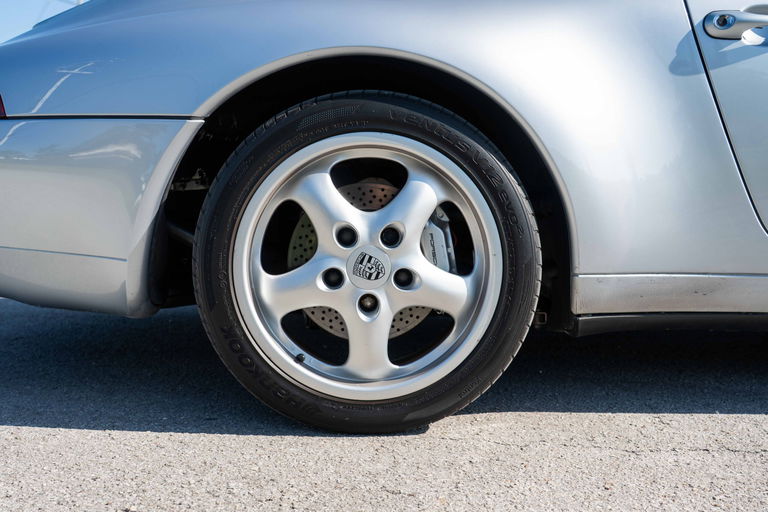 Porsche 993 Carrera 4