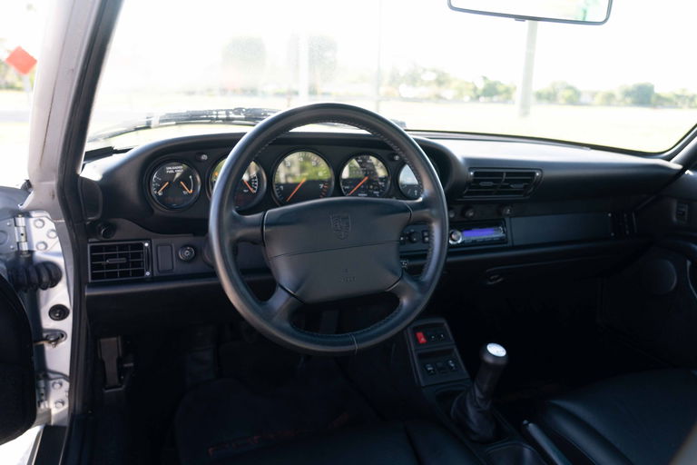 Porsche 993 Carrera 4