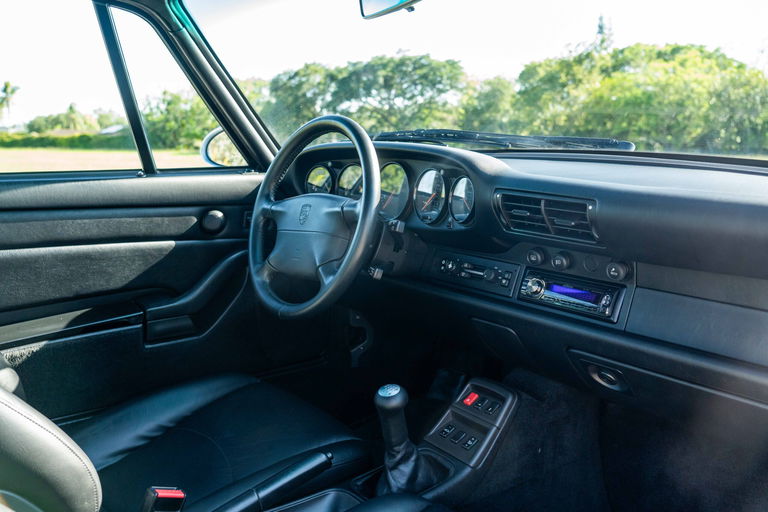 Porsche 993 Carrera 4