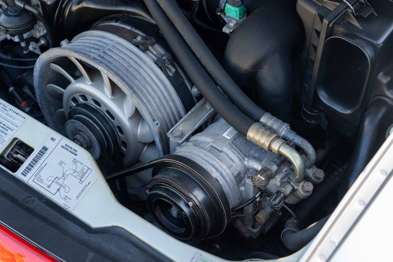 Porsche 993 Carrera 4