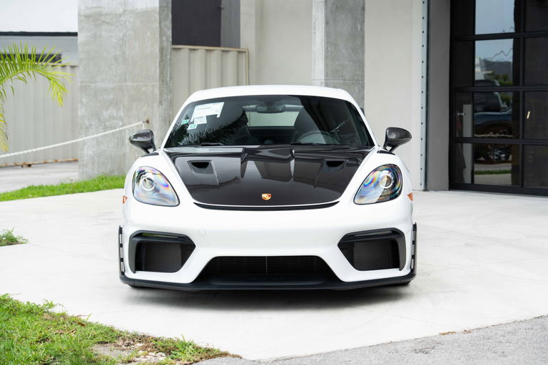 Porsche 718 Cayman GT4 RS