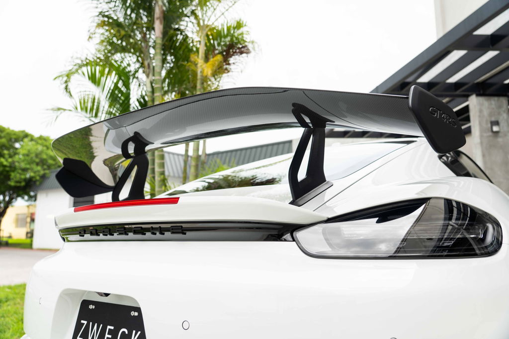 Porsche 718 Cayman GT4 RS