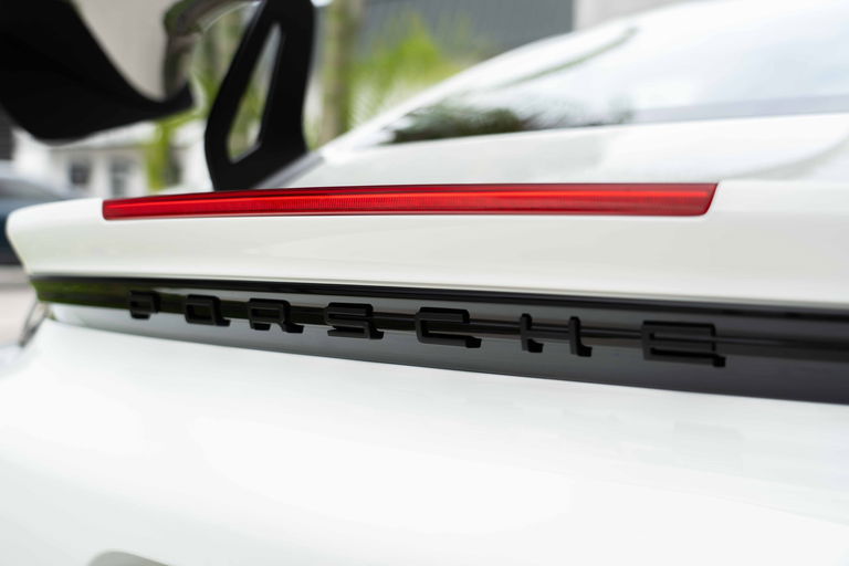 Porsche 718 Cayman GT4 RS