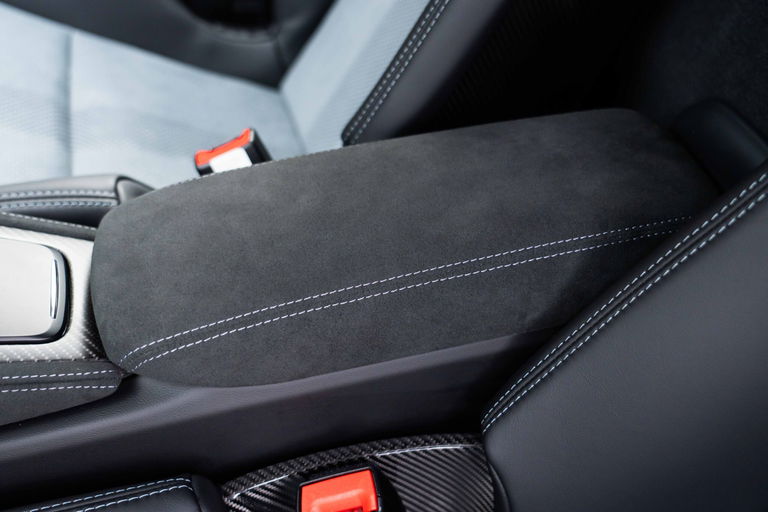 Porsche 718 Cayman GT4 RS