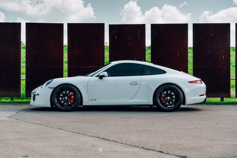 Porsche 991 Carrera GTS