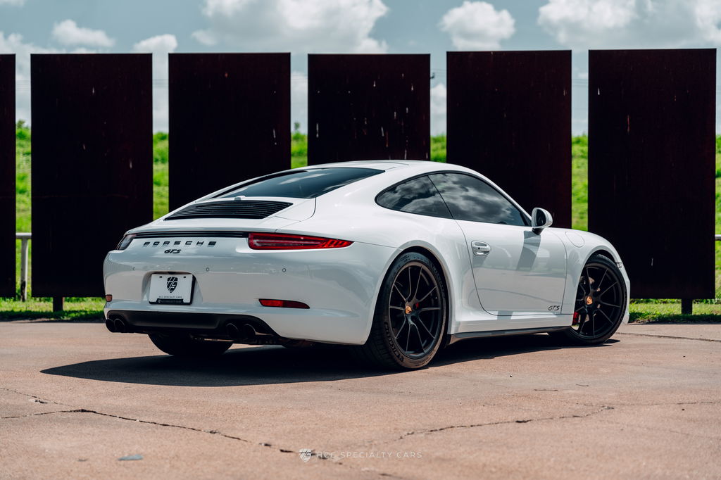 Porsche 991 Carrera GTS