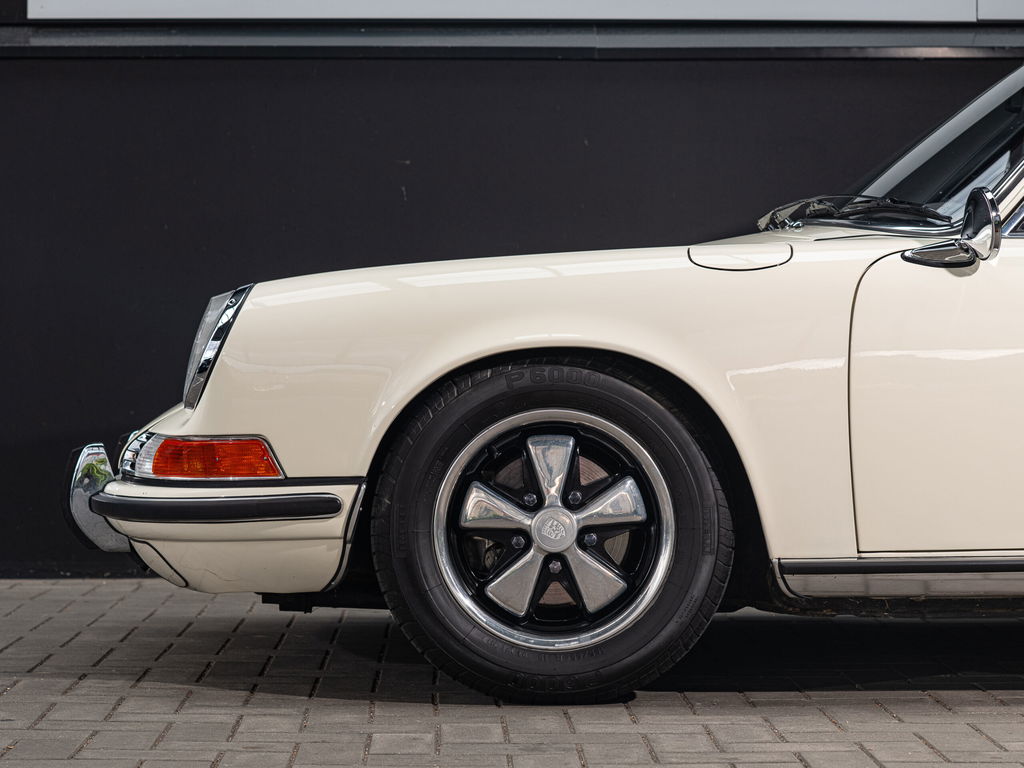Porsche 911 S (F-Modell)
