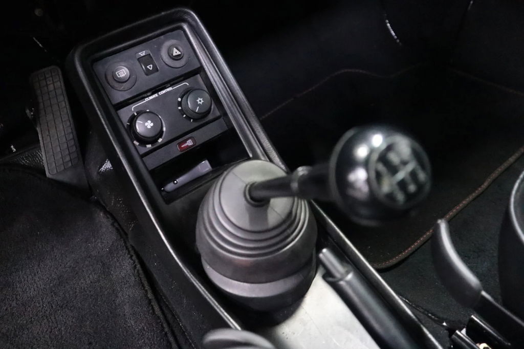 Porsche 911 Carrera 3.2 (US)