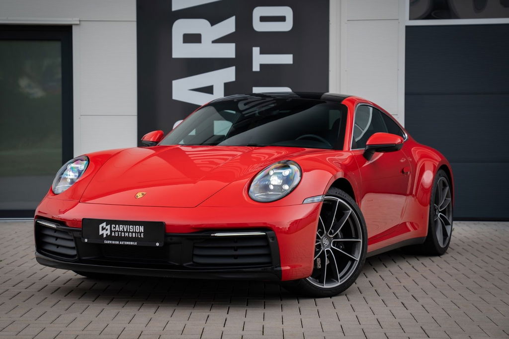 Porsche 992 Carrera