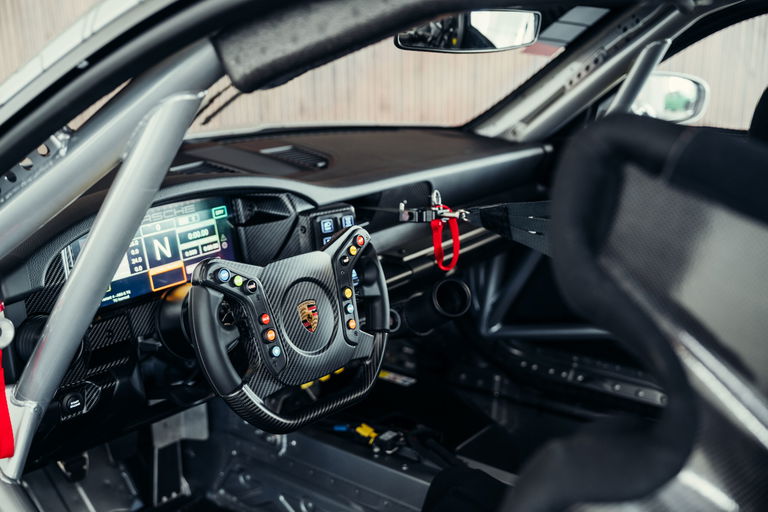 Porsche 992 GT3 Cup