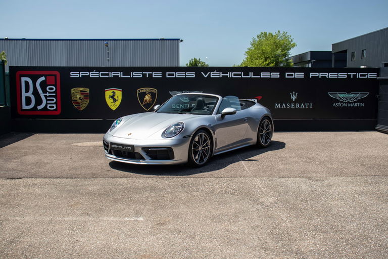 Porsche 992 Carrera 4S