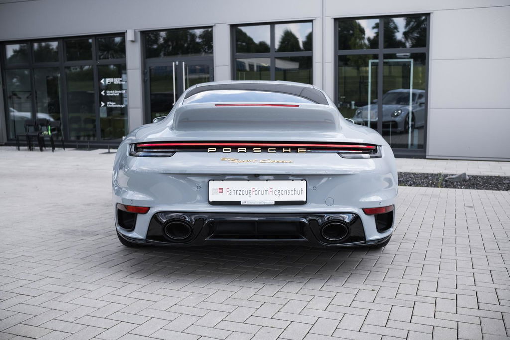 Porsche 992 Sport Classic