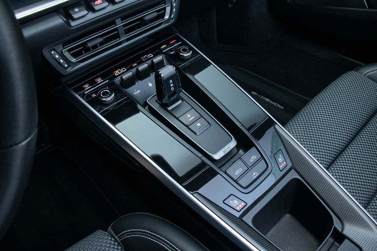 Porsche 992 Carrera 4S