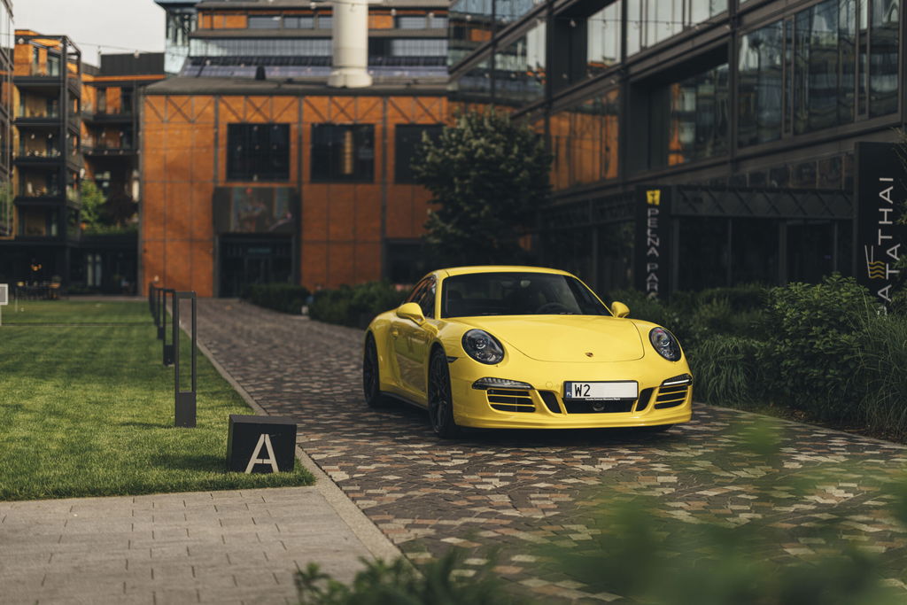 Porsche 991 Carrera 4 GTS