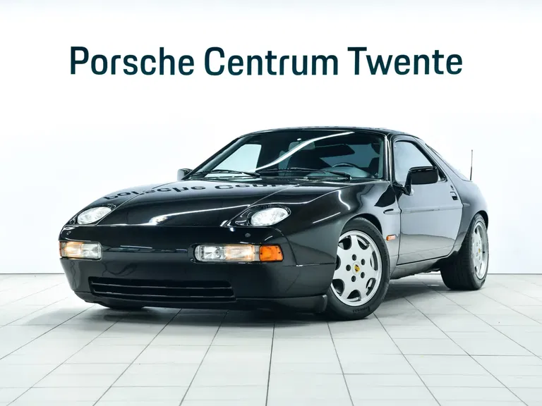 Porsche 928 S4