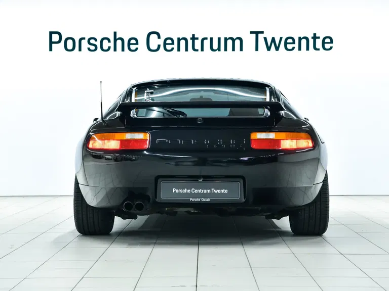 Porsche 928 S