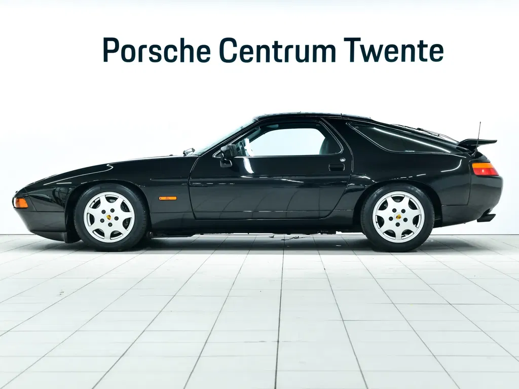 Porsche 928 S