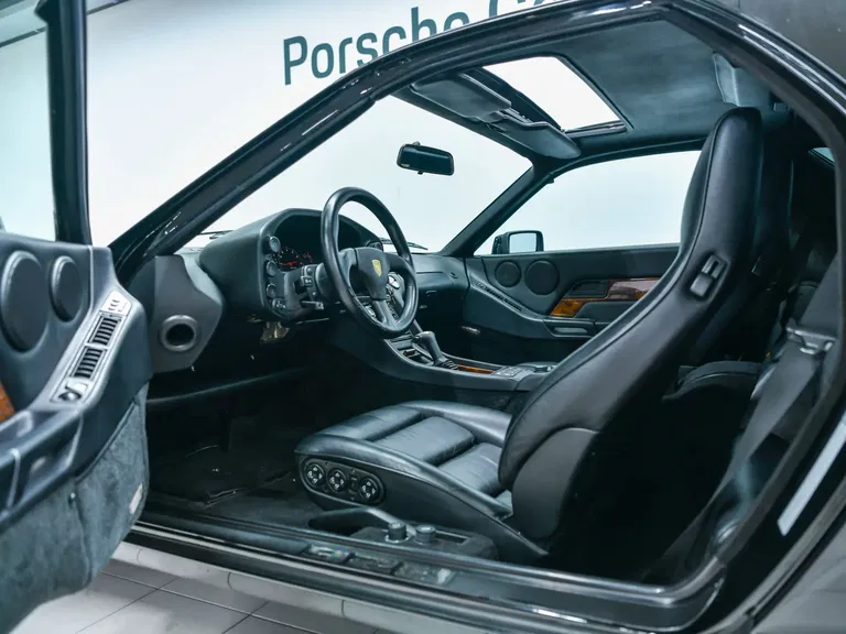 Porsche 928 S