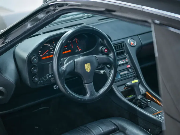 Porsche 928 S