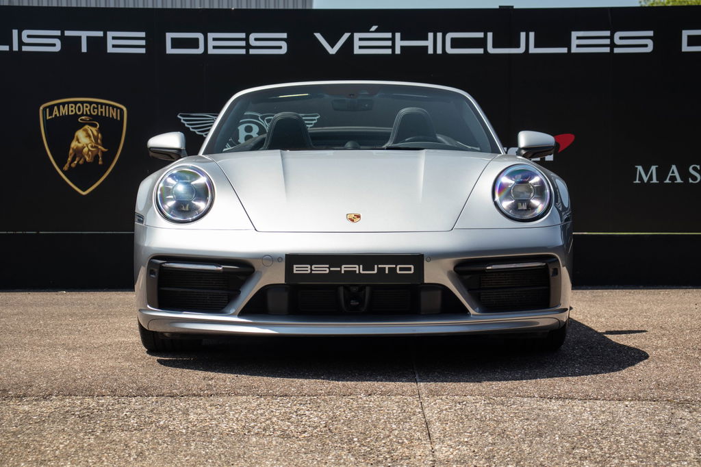 Porsche 992 Carrera 4S