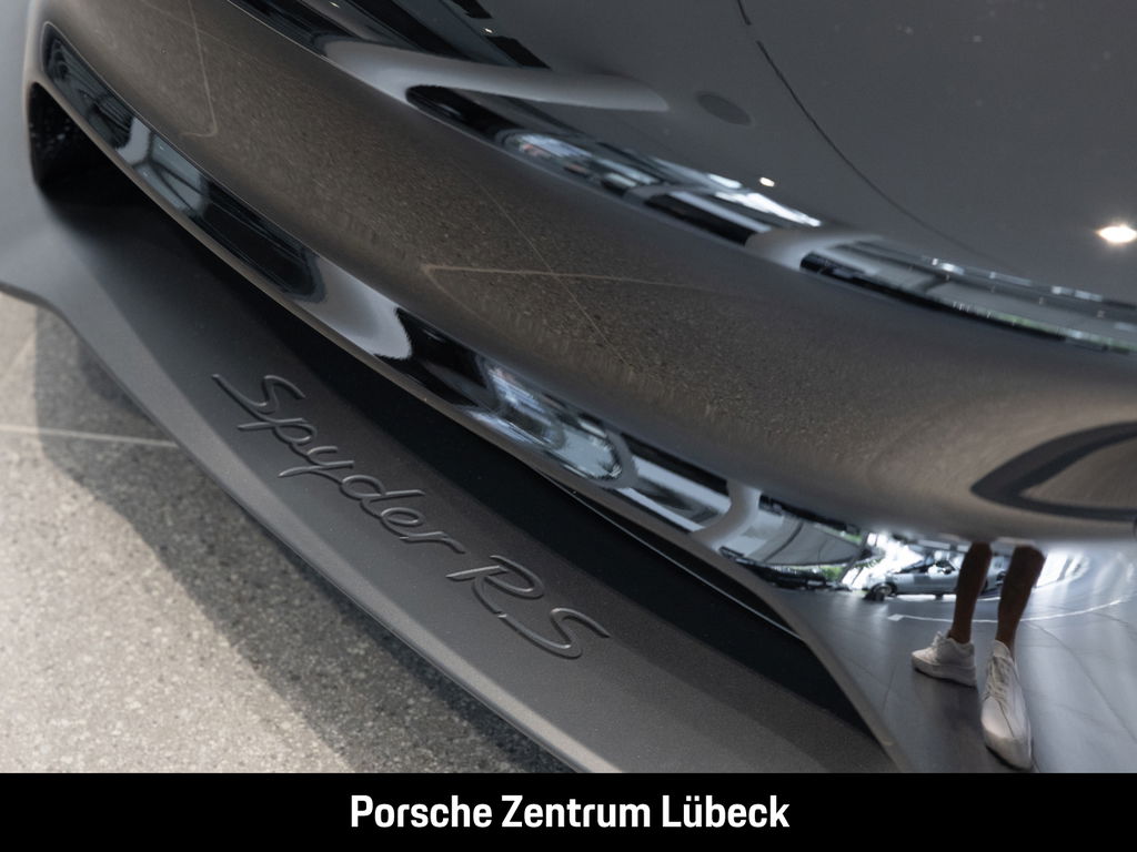 Porsche 718 Spyder RS