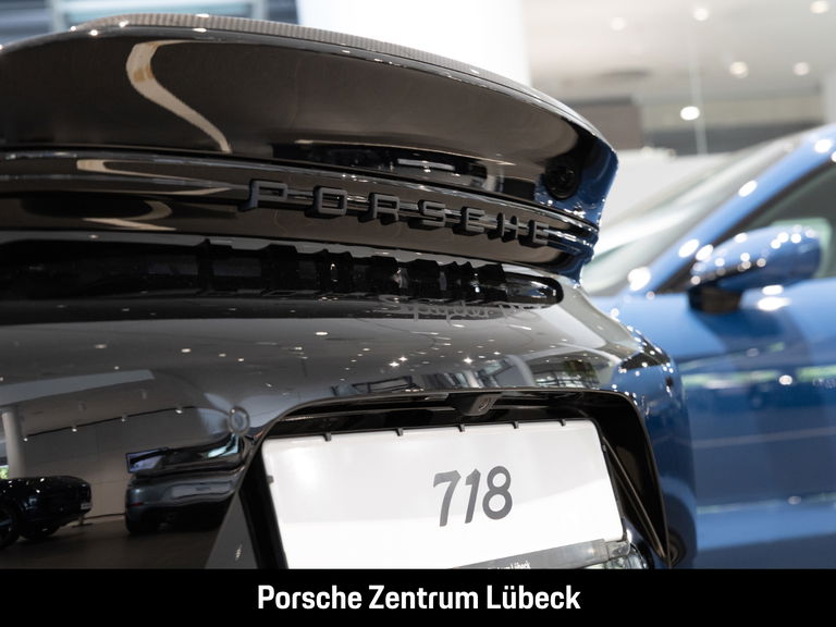 Porsche 718 Spyder RS