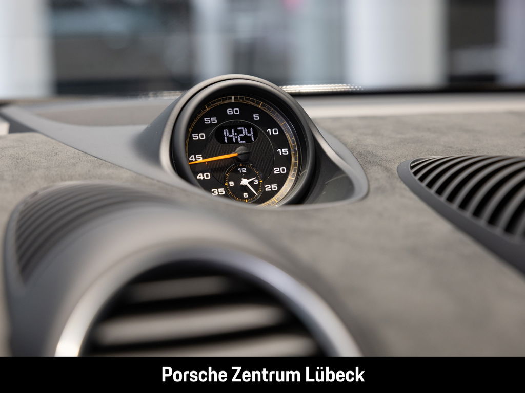 Porsche 718 Spyder RS