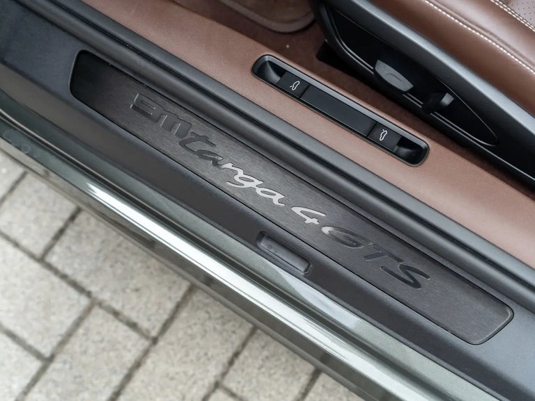 Porsche 992 Targa 4 GTS