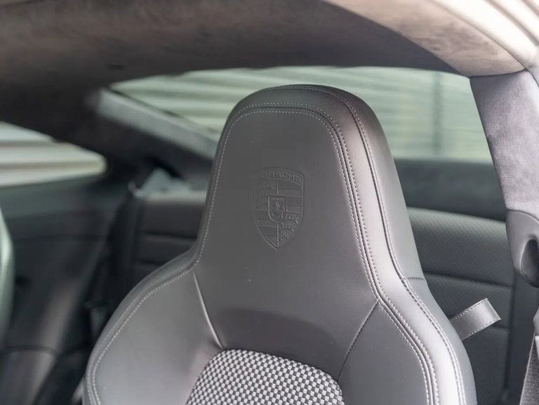 Porsche 992 Carrera S